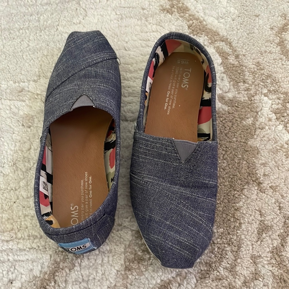 Toms size 6.5